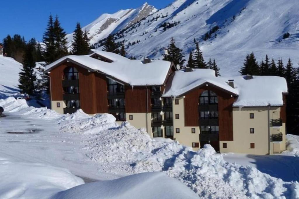 Appartement La Clusaz Avec Terrasse Sur Les Pistes De Ski مانيجود المظهر الخارجي الصورة